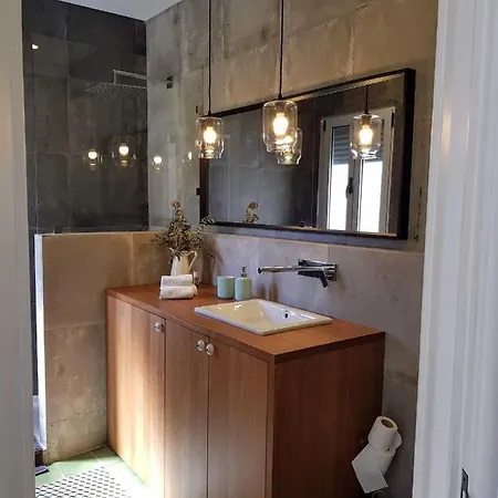 Amazing Fully Renovated In Center Appartamento Lisbona